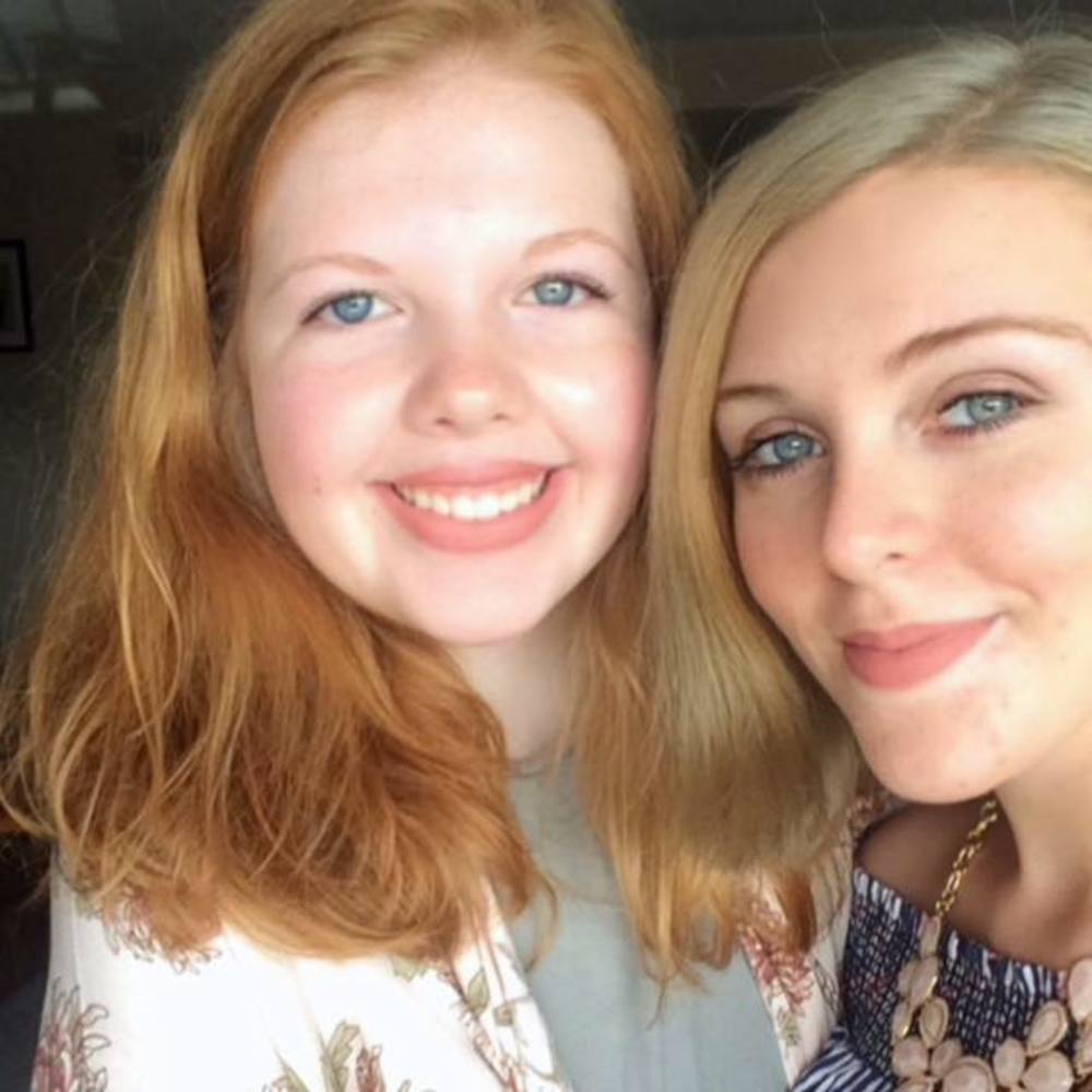 Meet your Posher, Lora
